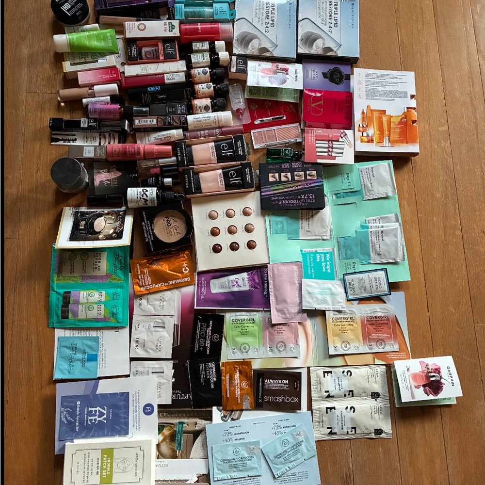 Skincare Sample Pack - brand new - Picture 3 of 3